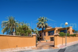 A Vendre - Detached House / Villa - Ciudad Quesada