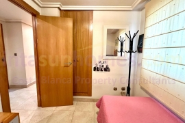 Resale - Apartment - Torrevieja - Puerto