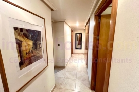 Resale - Apartment - Torrevieja - Puerto