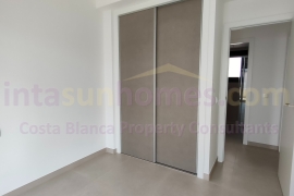 Reventa - Townhouse / Semi-detached - Torrevieja - El Acequión - Los Náufragos