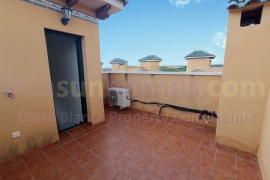 Resale - Townhouse / Semi-detached - Ciudad Quesada - Lo Marabu