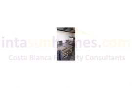 Resale - Commercial - Catral