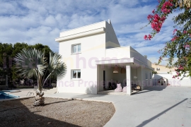 A Vendre - Detached House / Villa - Ciudad Quesada