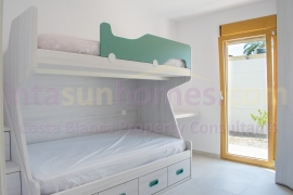 Resale - Detached House / Villa - Torrevieja - Torreta florida