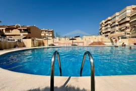 Reventa - Townhouse / Semi-detached - Arenales del Sol