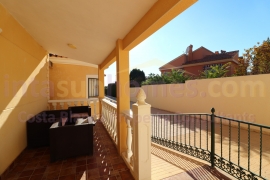 Reventa - Detached House / Villa - La Marina - La Escuera