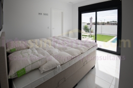 Doorverkoop - Detached House / Villa - Pilar de La Horadada - Pinar de Campoverde