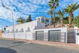 Resale - Detached House / Villa - Ciudad Quesada