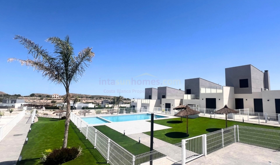 Nieuwbouw - Detached House / Villa - BAÑOS Y MENDIGO - Altaona golf and country village