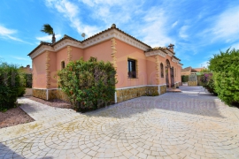 Doorverkoop - Villa - Formentera del Segura - Fincas de La Vega