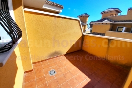 Resale - Townhouse / Semi-detached - Ciudad Quesada - Lo Marabu