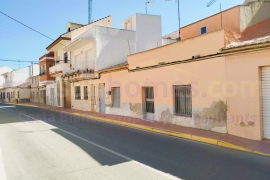 A Vendre - Townhouse / Semi-detached - Daya Nueva - Centro